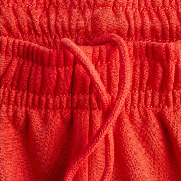 H&M Sweatshorts - Picture 2 of 5